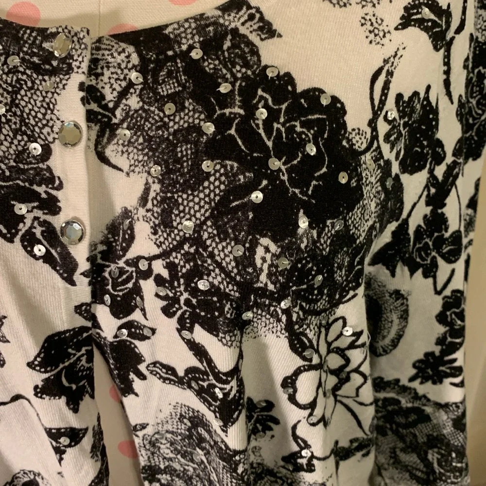 Style & Co BBW Black & White Floral sequined Sweater Size 2X like NEW Beautiful